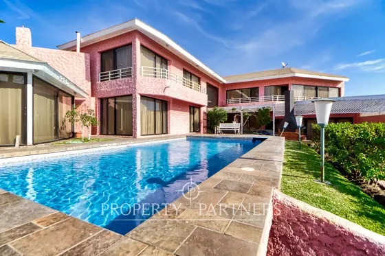 Gran Casa En Jardines Del Sur