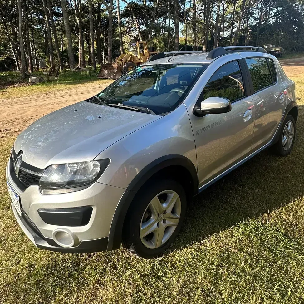 Renault Sandero Stepway 1.6 Privilege 105cv