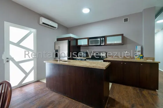 Terreno En Venta Los Naranjos De Las Mercedes Mls 25-7355 Yf