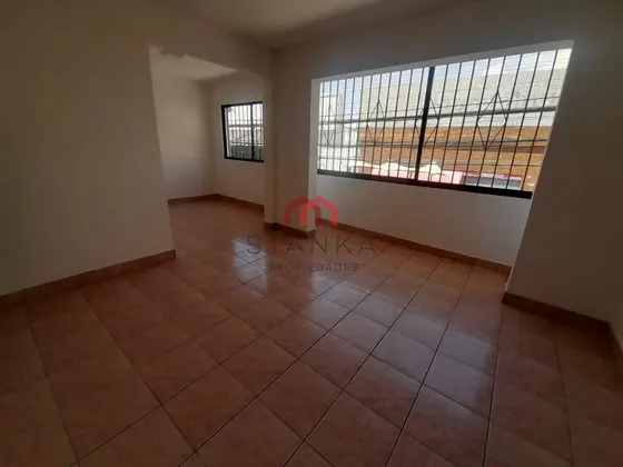 Gran Casa Con Giro Comercial En Arriendo En Antofagasta