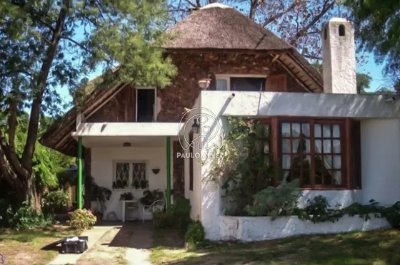 Casas Venta 4 Dormitorios Parque Del Plata