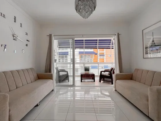Alquilo Apartamento Amueblado En Villa Aura, De 3 Habitaciones Segundo Piso.
