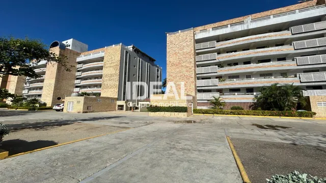 Ideal Vende Apartamento De 74 M² Con Vista Al Mar En Conjunto Residencial Arcoiris Boca De Aroa Falcon.
