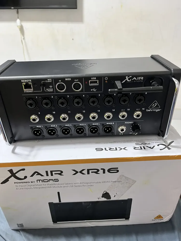 Mesa De Som Digital Behringer X-air Xr16 16 Canais | Parcelamento