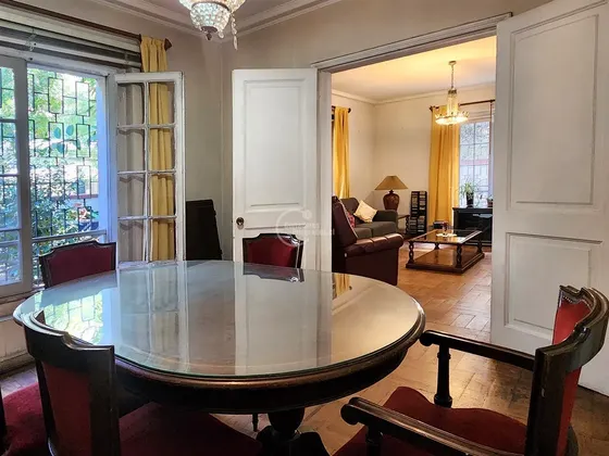 Casa En Venta De 5 Dorm. En Providencia