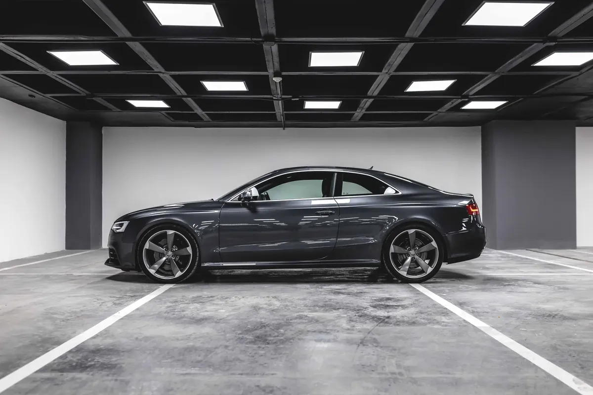 Audi Rs5 4.2 V8451373875447080967