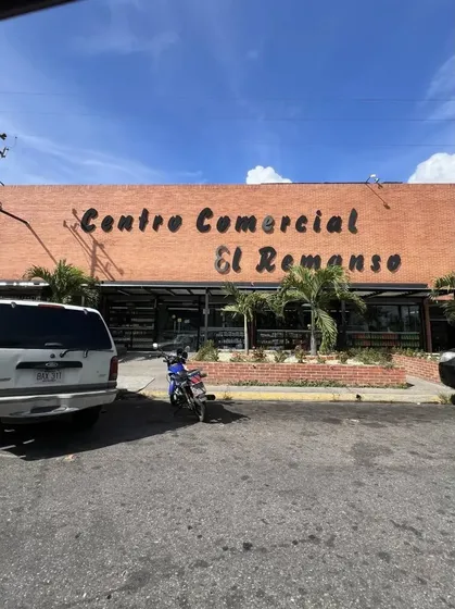 Annic Coronado Vende Amplio Local En Cc El Remanso Cód. 307150