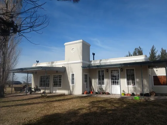 Casa En Venta Chacra De 1 Ha Venta- Carlos Keen - Barrio De Chacras La Catalina- Lujan