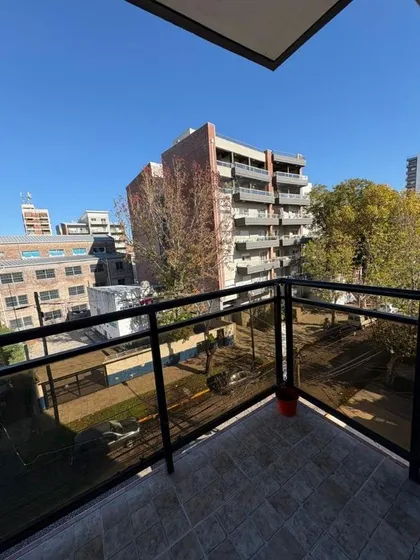 Departamento Monoambiente Con Cochera En Alquiler En Tigre!