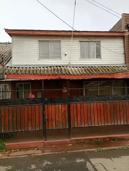 Casa En Venta De 4 Dorm. En Población Abate Molina