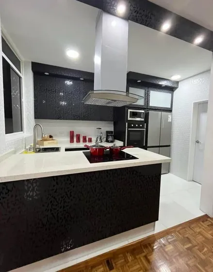 Apartamento En Alquiler En Altamira, Frente A La Plaza, Hermoso