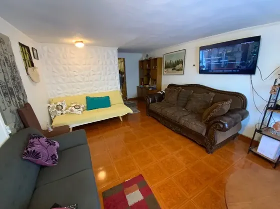 Amplia Casa Recien Remodelada A Minutos De Tottus Cordillera