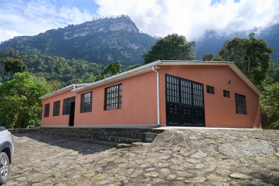 Casa 250 M2, Lote 2800 M2 Vereda El Cajon 3,5 Km Del Pueblo