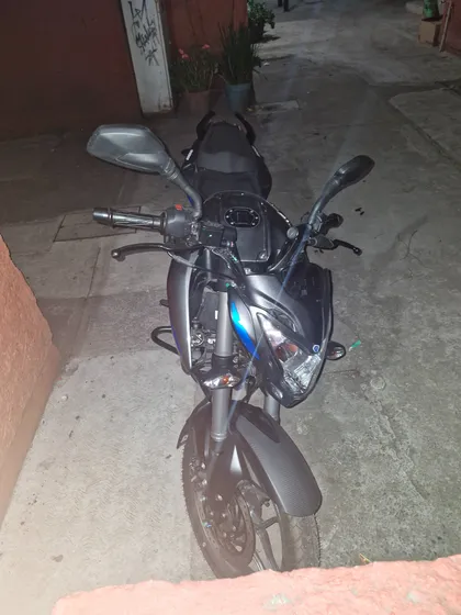 Moto Pulsar 200