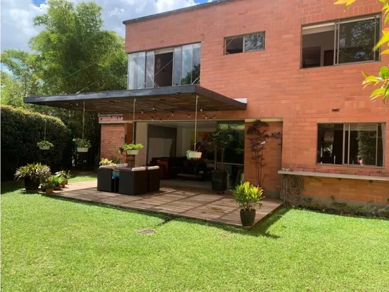Casa En Arriendo En Envigado 