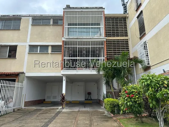 Apto Venta Montalban I Codigo: 25-23535 Cm 