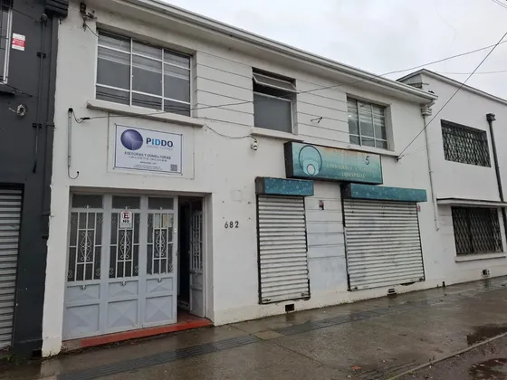 Arriendo Local Comercial Y Oficinas 148 M2, Chillán.