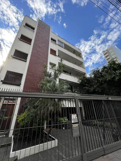 Departamento De 4 Ambientes C/ Cochera En Venta - Avellaneda