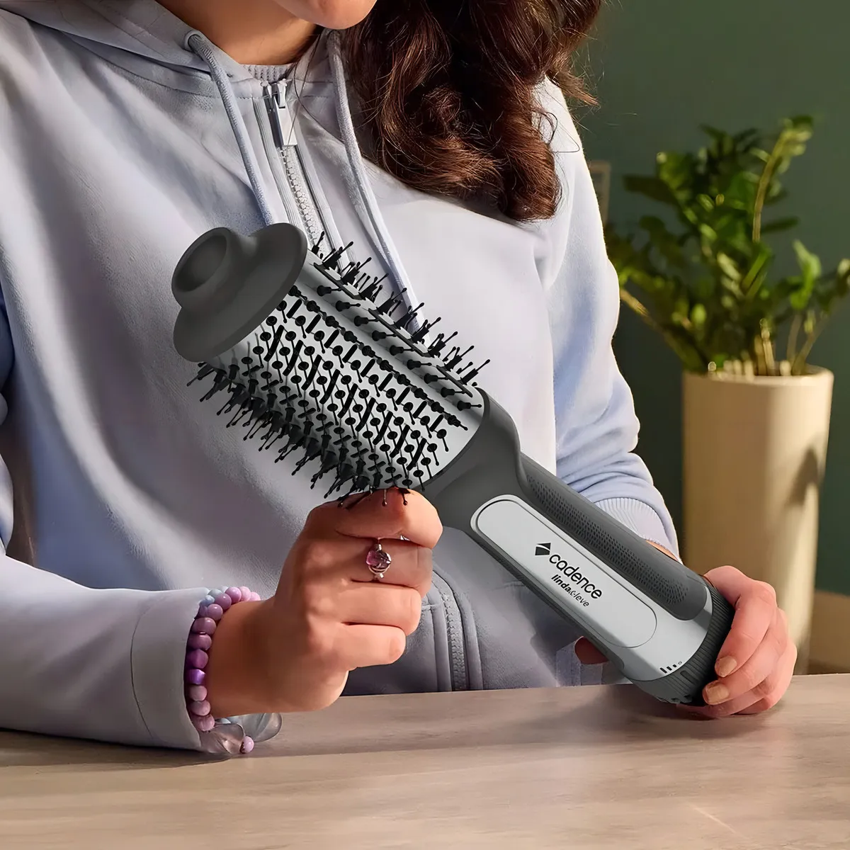 Escova Secadora Cadence Linda&leve Esc720 4 Em 1 Bivolt