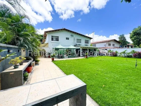 Impresionnante Casa En Venta Prados Del Este 2524531 Ijp 