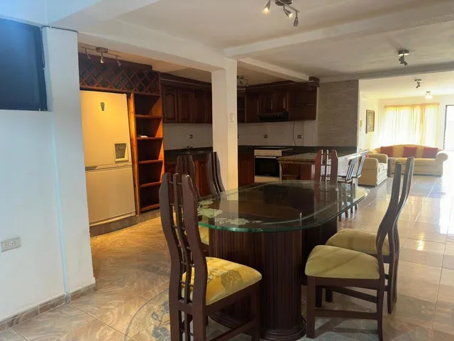 Townhouse En Res. Altos De La Esmeralda Suites I Amoblado  En Venta O Alquiler.maria Resistido Solo Clientes