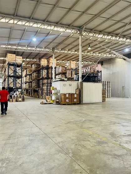 Arriendo Bodega Industrial Las Acacias - Chena