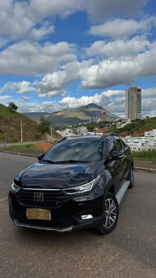 Fiat Strada 1.3 Volcano Cab. Dupla 16v Flex 4p