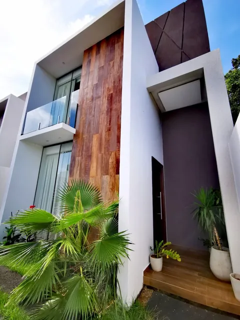 Duplex Amoblado Con Piscina En El Barrio Santa María: 3 Habitaciones Y 3 Baños