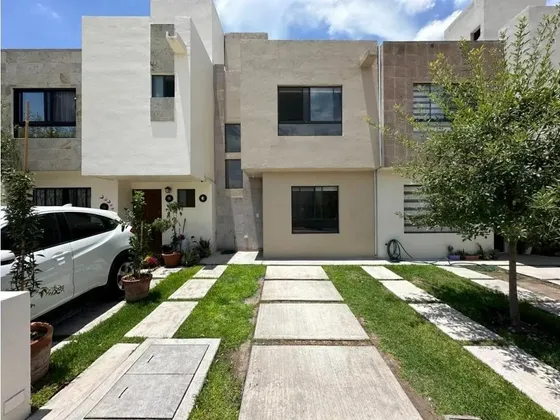 Casa En Remate De Gran Oportunidad En Queretaro. Lcv
