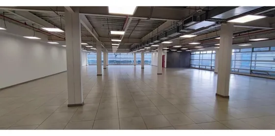 Oficina En Arriendo 1050 M2, Sector Av. El Dorado, Bogota 