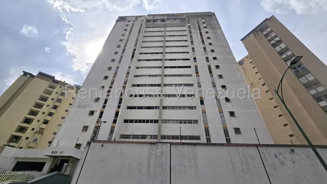 Tg Lindo Apartamento En Alquiler En Santa Rosa De Lima, Hermosa Vista Al Ávila. 25-19139 Ys 