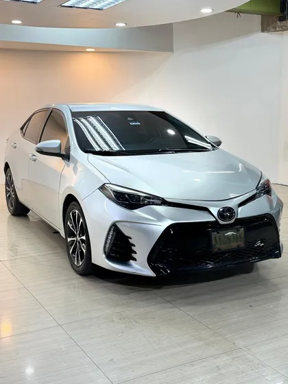 Toyota Corolla Se