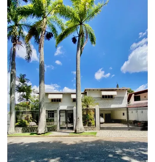 Vendo Casa 900m2 Macaracuay 5417