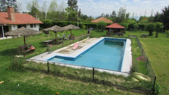 Casa Sólida En Parcela En Condominio