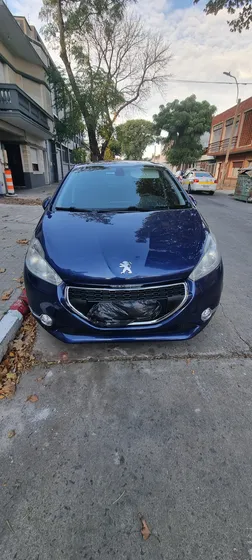 Peugeot 208 1.2 Extra Full Francés