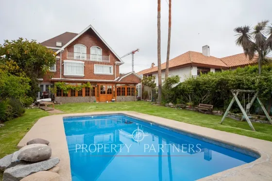 Casa Estilo Ingles En San Joaquín