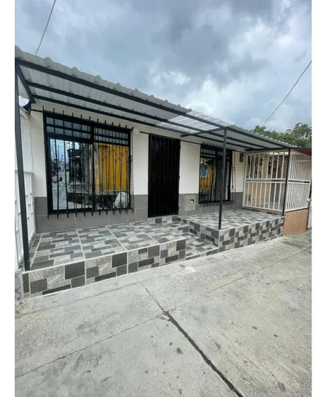 Venta Casa Remodelada Barrio Calima