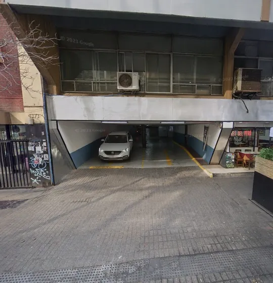 (adm) Mq, Arrienda Estacionamiento En Centro De Santiago