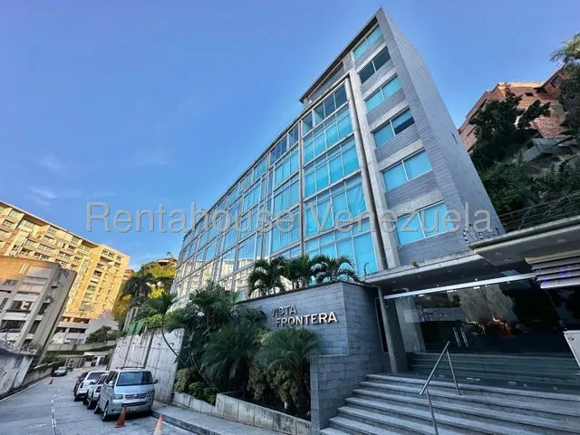 121m2 En Las Mercedes Apartamento Duplex Ubicado En La Zona De Mayor Crecimiento Económico Del Este De Caracas , Mls#25-10286