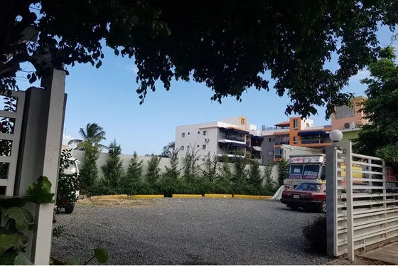 Solar De 551mts Para Uso Comercial O Residencial A Menos De Una Esquina De La Autopista San Isidro Y La Sirena