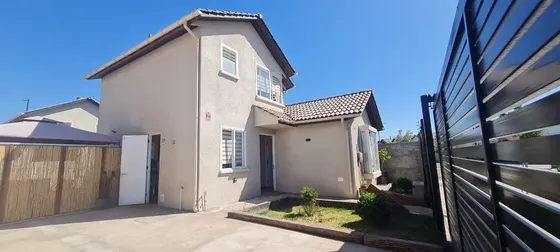 Casa En Venta En Maipú Cod. 2624