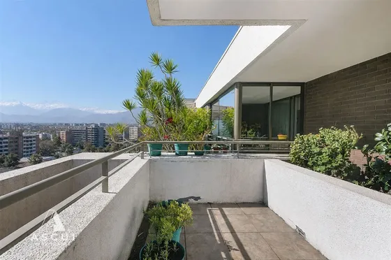 Departamento En Venta De 3 Dorm. En Las Condes