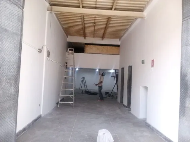 Loxcal En Alquiler, A Pie De Calle, Nueva Caracas, Catia Ah