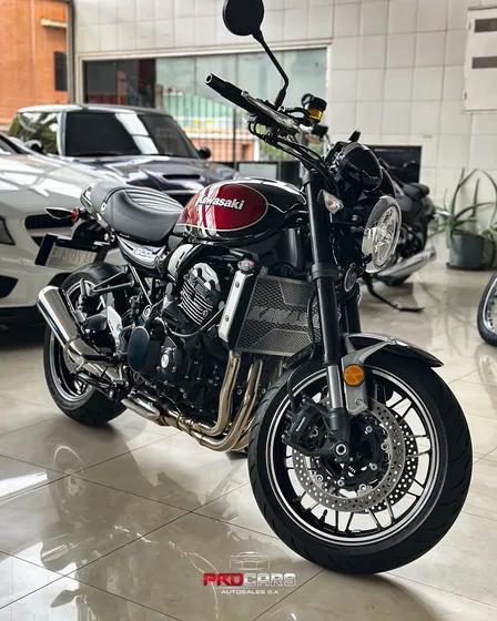 Kawasaki Z900 Rs