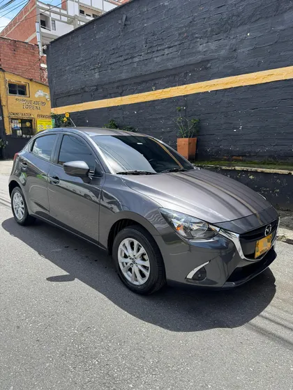 Mazda 2 Sport 1.5 Touring