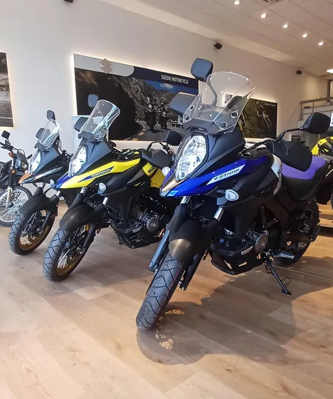 Suzuki V-strom 650xt 25 - Financiación 50% Tasa 10.5% En 24