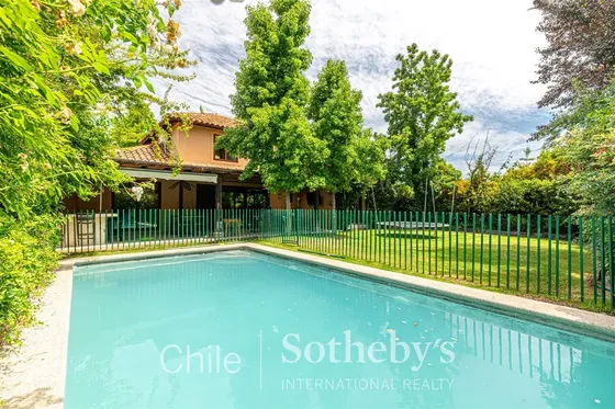 Casa En Venta De 4 Dorm. En Piedra Roja