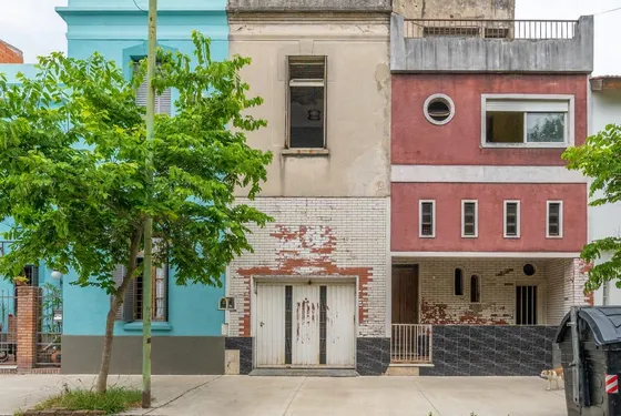 Casa En Venta A Refaccionar. Oportunidad  