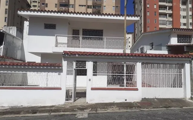 Casa Quinta En Venta En Los Nuevos Teques , Excelente Ubicación