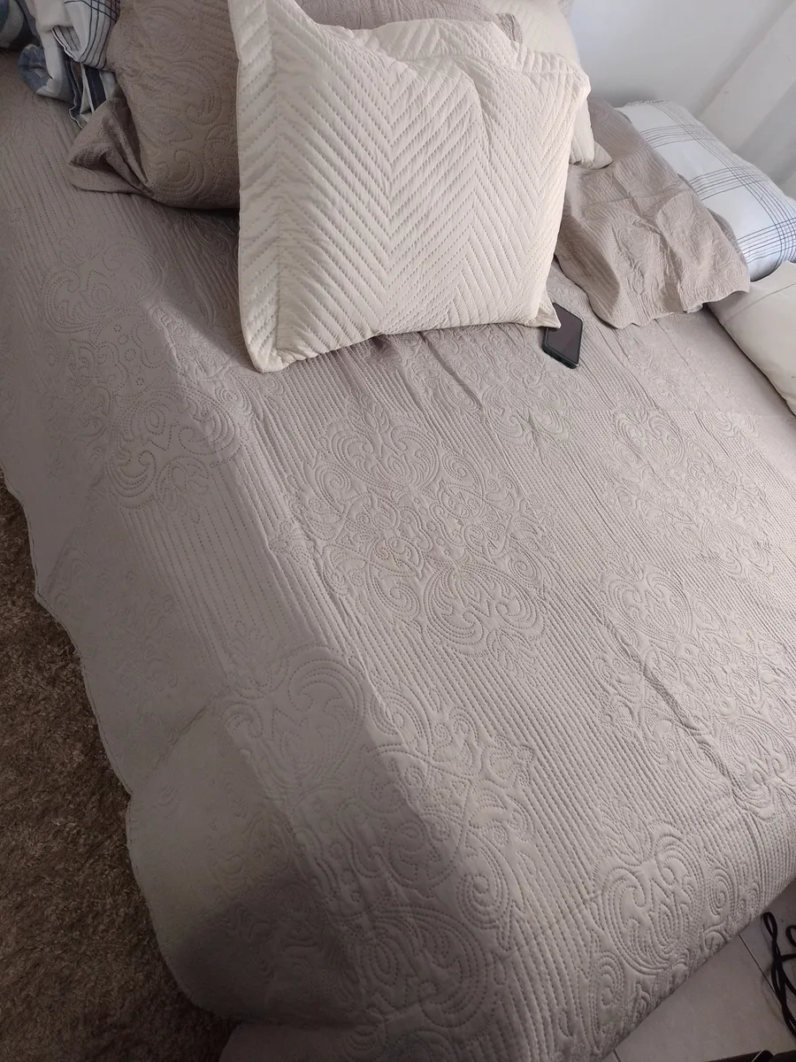 Colcha Matelasse Queen Damask Cores 3pçs Camesa 240x260cm